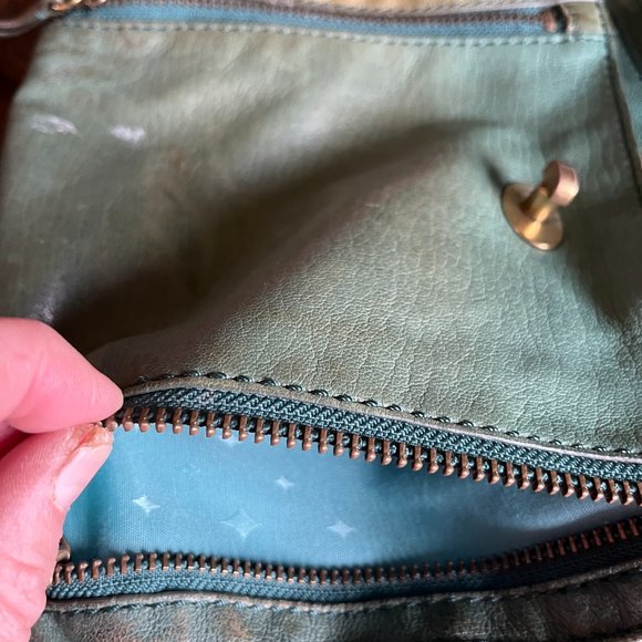 Fossil distressed leather purse greens 5 pockets - Picture 4 of 8
